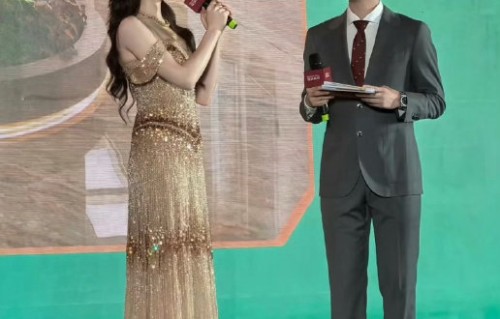 主持人林永成为何看迪丽热巴的眼神会失控？