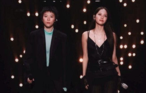 窦靖童欧阳娜娜合唱为何被赞超出预期？